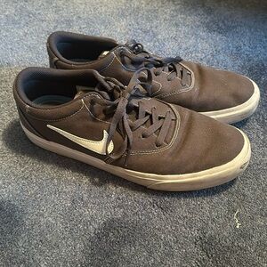 Nike Sneakers SB Charge